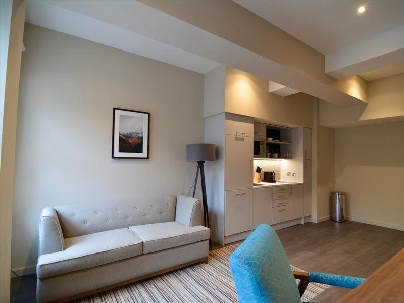 Native Aparthotel 4*